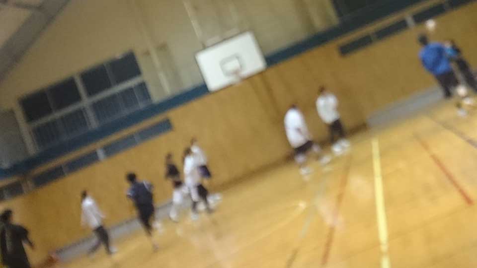 盛岡市内の体育館でバスケットをやりました